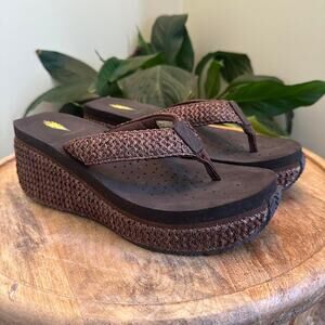 Volatile brown boho wedge platform flip flops sandals size 9